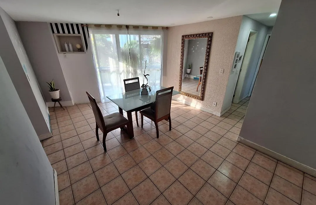 Quarto em Apto confortável 10 min da praia do Recreio RJ-1